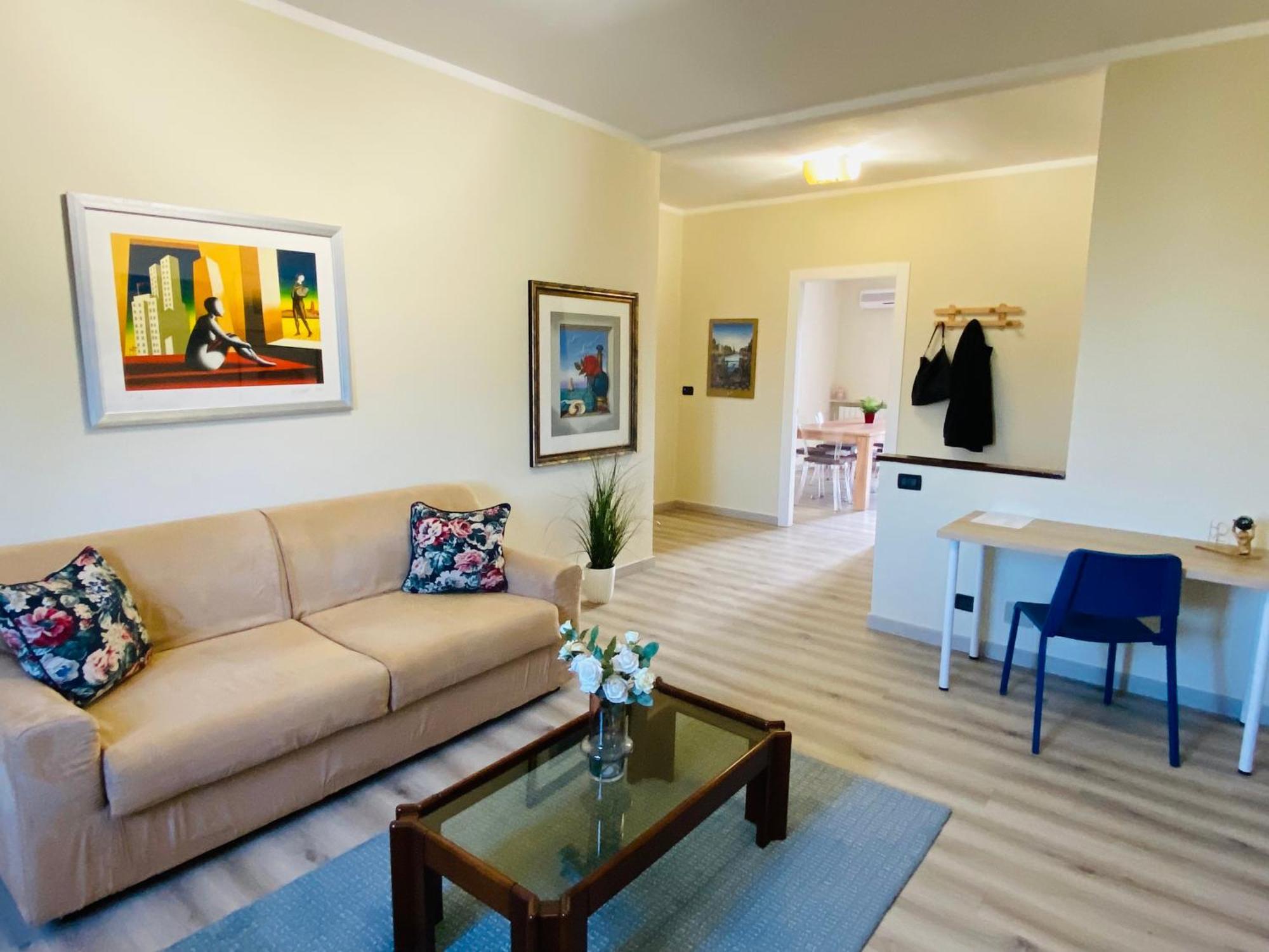 Elegante Appartamento Tre Amis - Doppio Garage & Free Wifi - Ac Centallo Exteriör bild